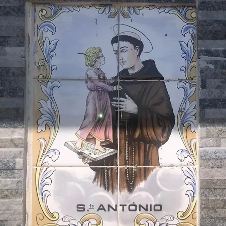 Casa Santo Antonio *